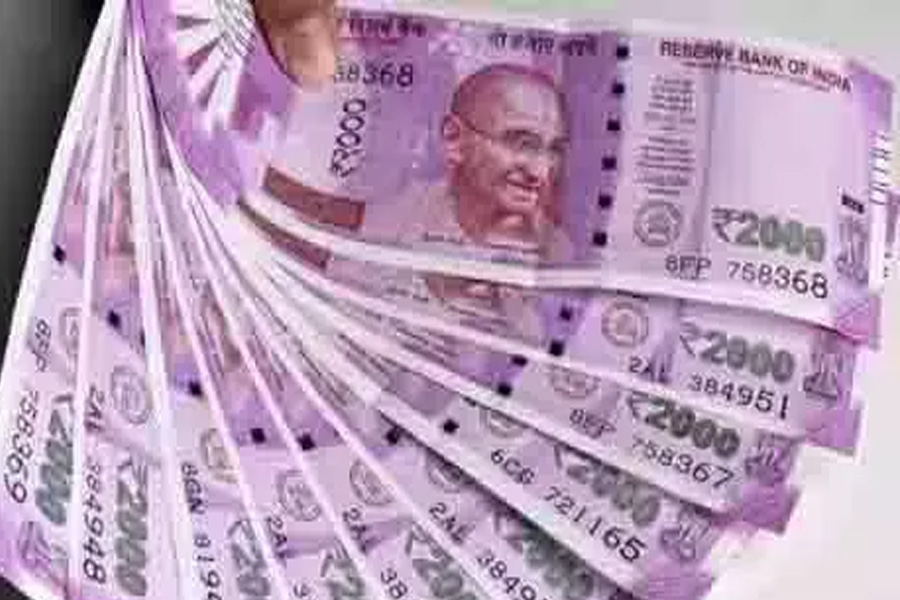 RBI Governor’s big statement came on the farewell of 2000 note