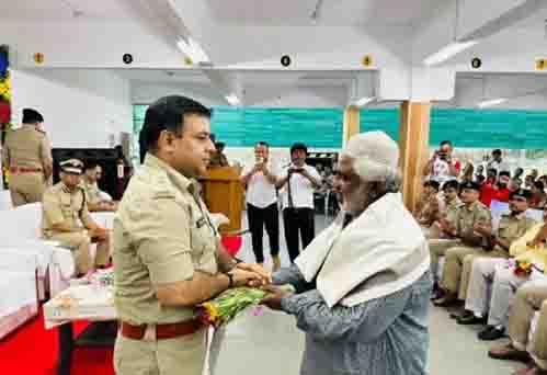 Ahmedabad Police lauds Muslim man for act of brotherhood during Rath Yatra