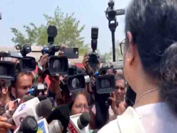 Mamata Banerjee demands proper probe into Odisha train accident