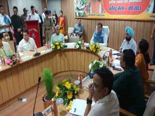 CM Dhami held a meeting to review the preparations for the Kanwar Yatra