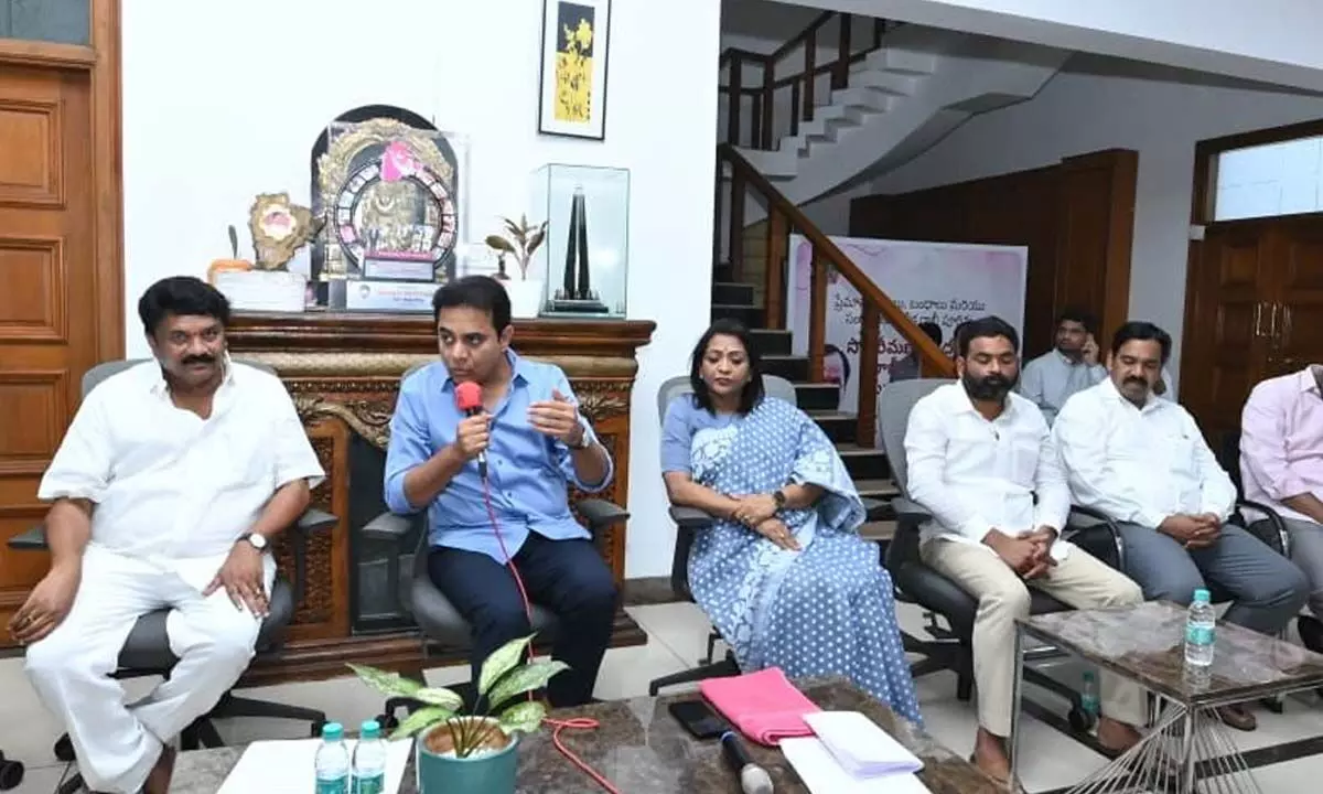 KTR holds an important meeting with BRS GHMC corporators