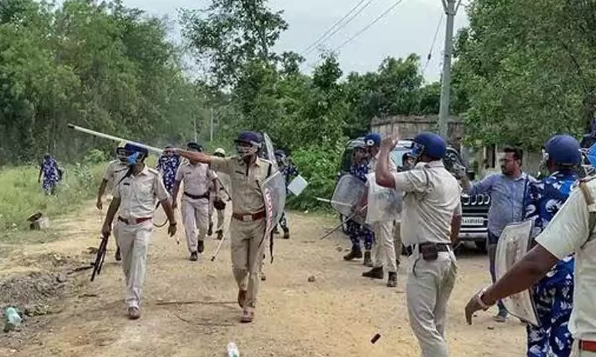 One killed in Bengal Panchayat elections, clash in Dinhata