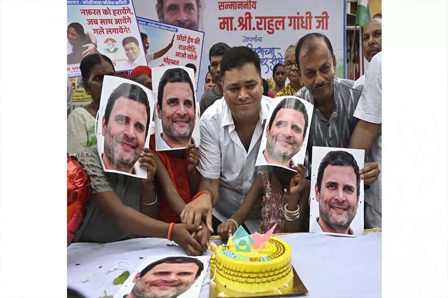 Congress Youth Wing Organises Photo Exhibition On Bharat Jodo Yatra On Rahul’s Birthday