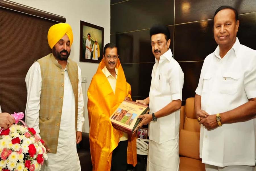 Tamil Nadu: AAP seeks DMK’s support in fighting Center’s Bill