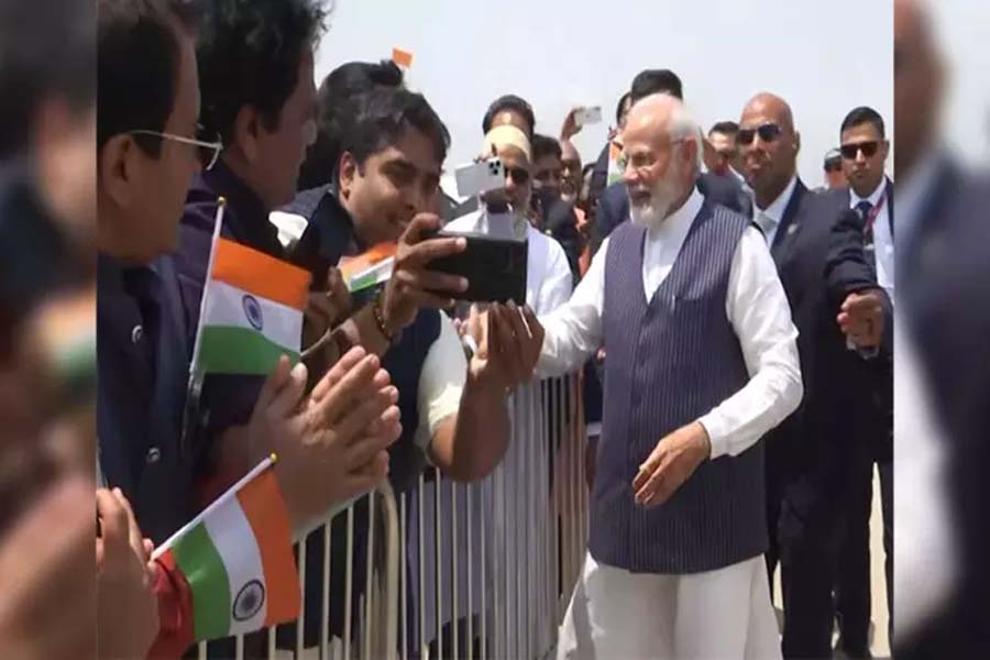 US: PM Modi receives grand reception on arrival at airport
