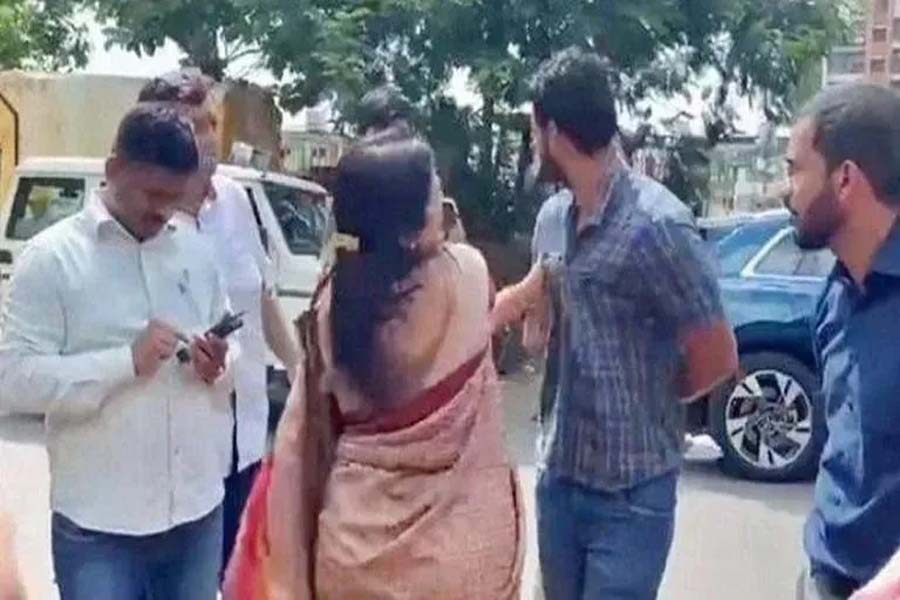 Two Civic Engineers File Complaint Of Assault Against MLA Geeta Jain