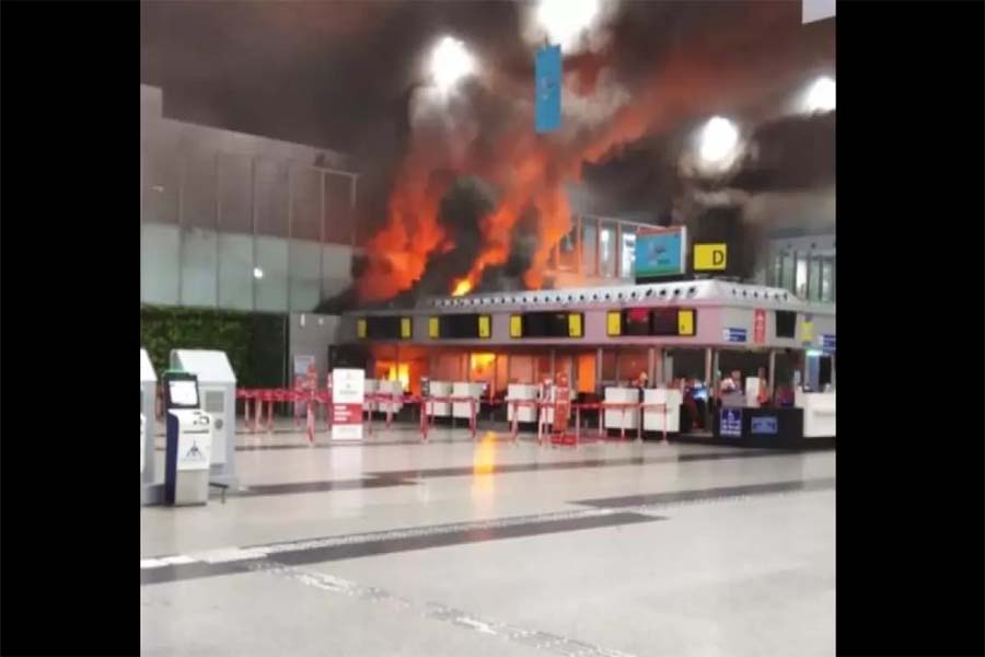 Fire Breaks Out Inside Kolkata’s Netaji Subhas Chandra Bose International Airport