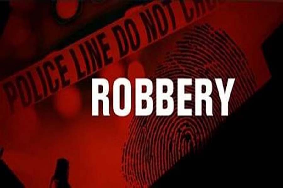 Two Scooterists Try To Rob Iron Trader At Gunpoint, Fail