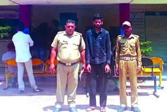 Husband arrested for killing wife for dowry