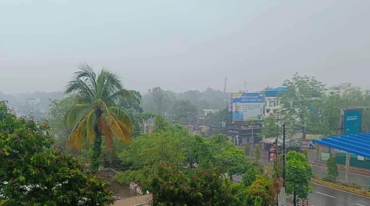 It is raining in Raipur, alert issued for evening also