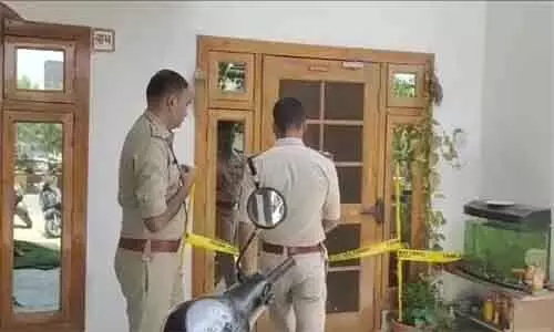 Theft in Congress leader’s house adjacent to Ring Road, gold and silver jewelery across