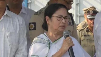 CM Mamta Banerjee’s helicopter narrowly avoided an accident: emergency landing was done