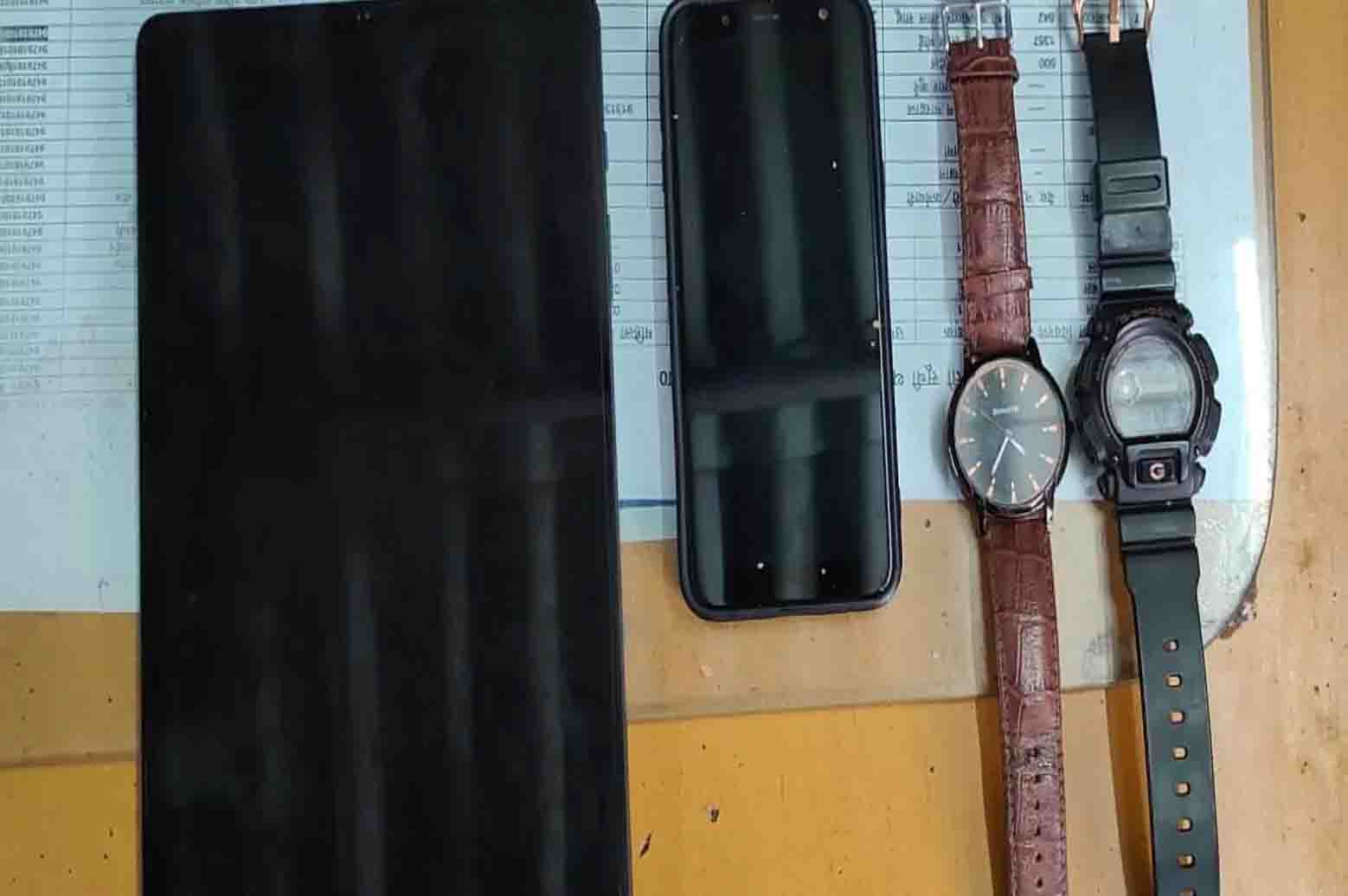 Theft in guest house, minor thief caught