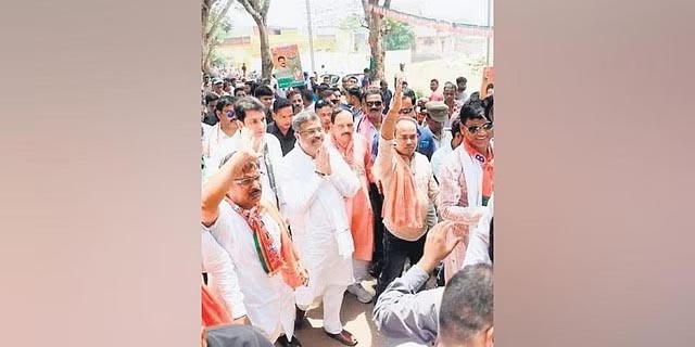 Dharmendra Pradhan gives assurance on new railway line in Odisha