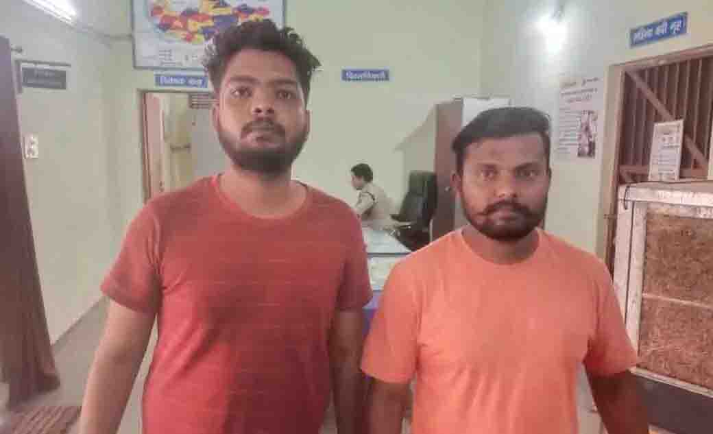 Two arrested for selling liquor near hotel