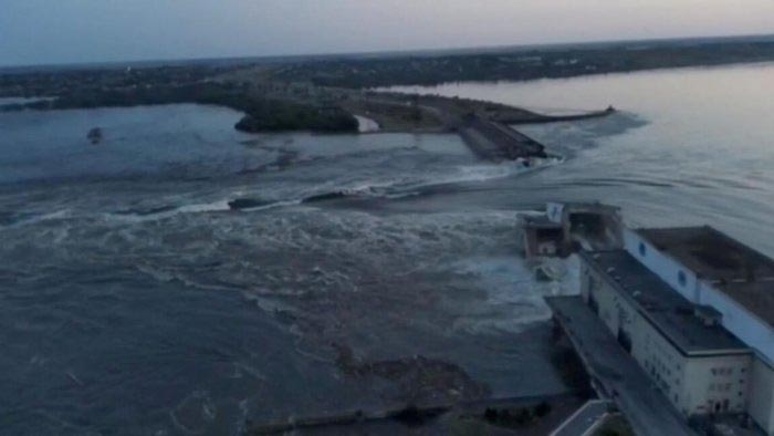 Around 600 houses flooded as dam breach sinks Ukrainian town