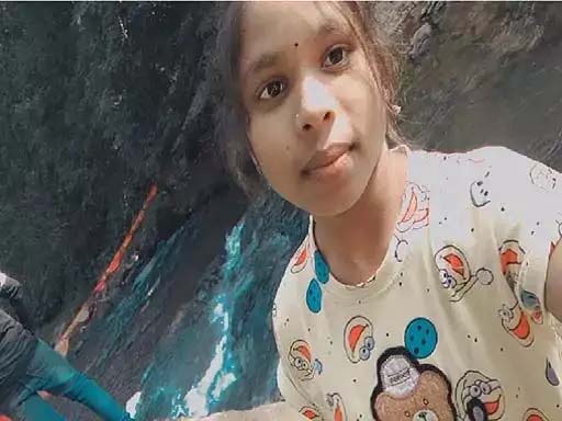 High speed car took the life of the girl student, fell 10 feet away