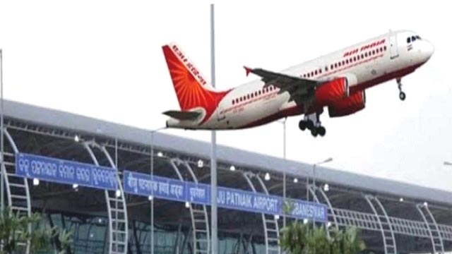 Air India suspends two pilots for allowing woman friend into cockpit