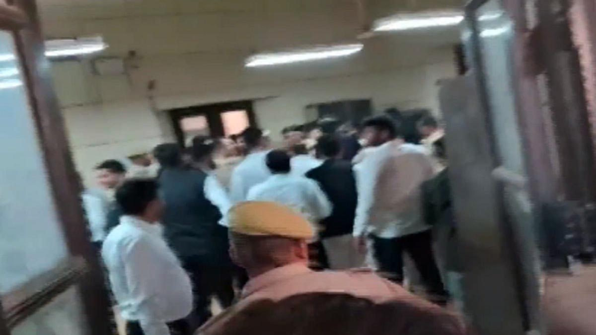Gangster Sanjeev Jeeva shot dead outside Lucknow court