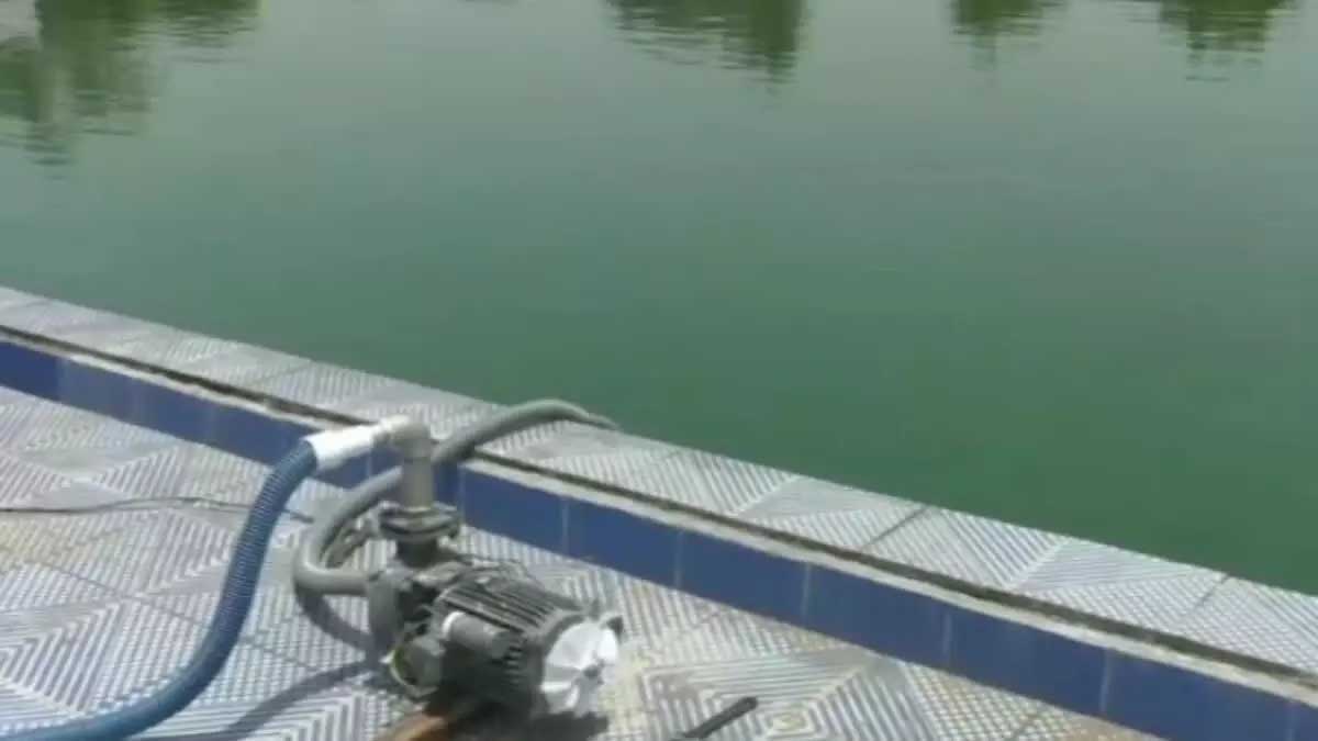19 thousand liters of swimming pool water shed, action may be taken against officers