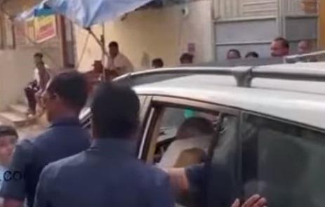 Naveen Patnaik’s carcade had unscheduled stoppage in a street of Puri and the reason will win your heart