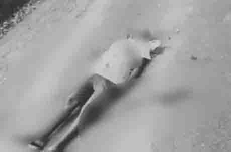 Murder of former sarpanch, dead body found on the road