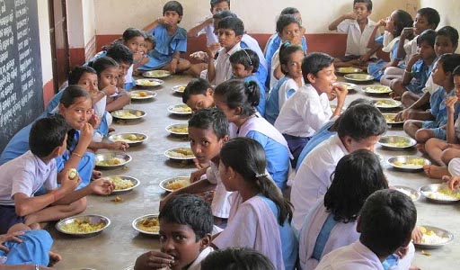 Naveen Announces Incentives Of Rs 117.73 Crore For Cooks & Assistants In Schools
