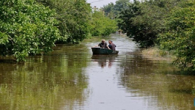 Beaches in Ukraine’s Odesa shut due to dirty water from collapsed dam
