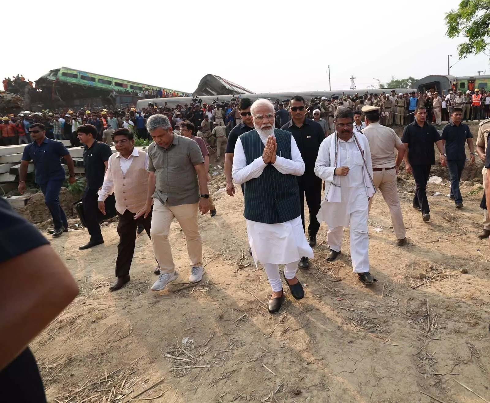 PM Modi reaches hospital to meet people injured in Balasore train accident
