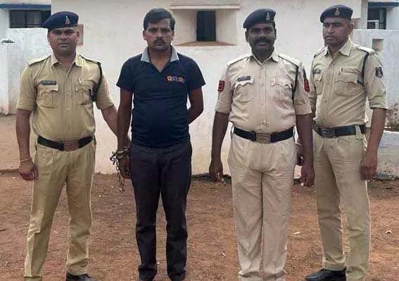 Obscene photo and video went viral in the year 2020, youth arrested