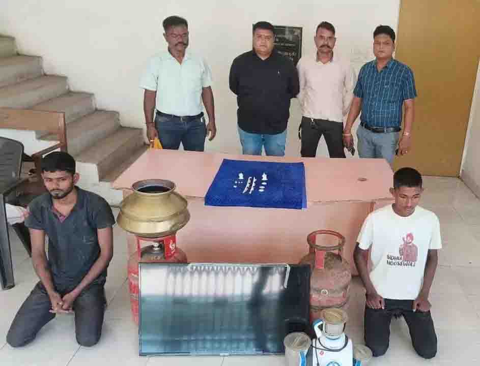 Arrested thief reached hotel, crossed TV and gas cylinder from empty house