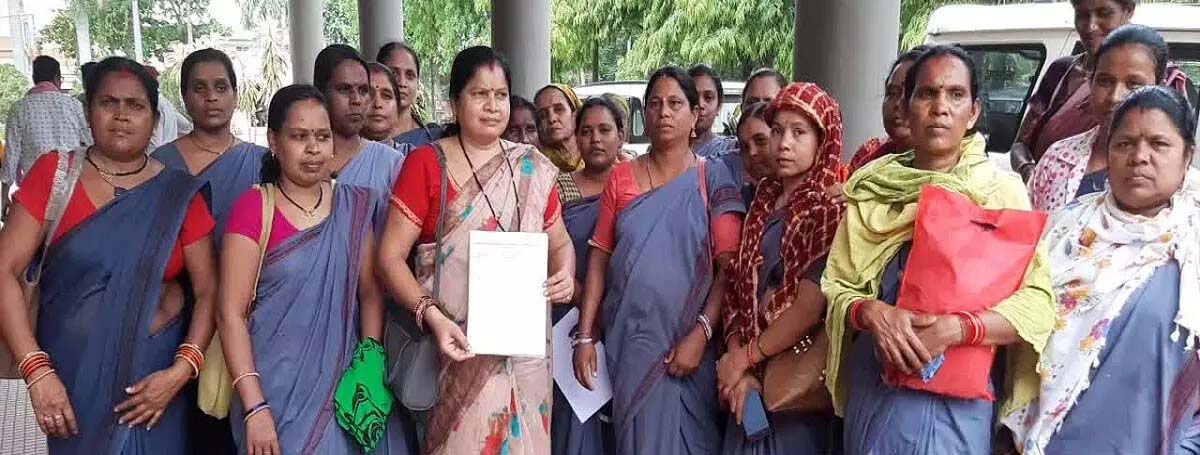 Supervisor accused of harassing, complaint to collector