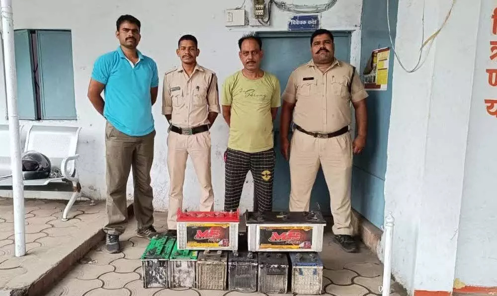 History sheeter was stealing vehicle’s battery, police arrested