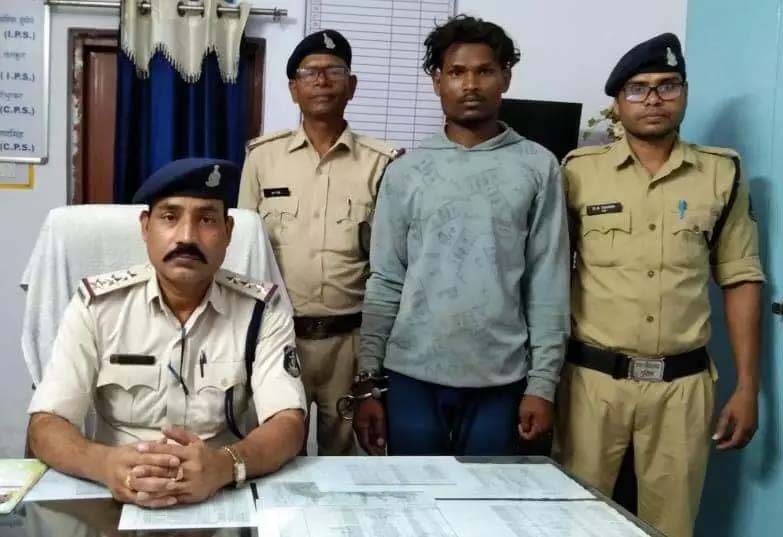Immediate action, robbery and Arms Act accused arrested within a few hours