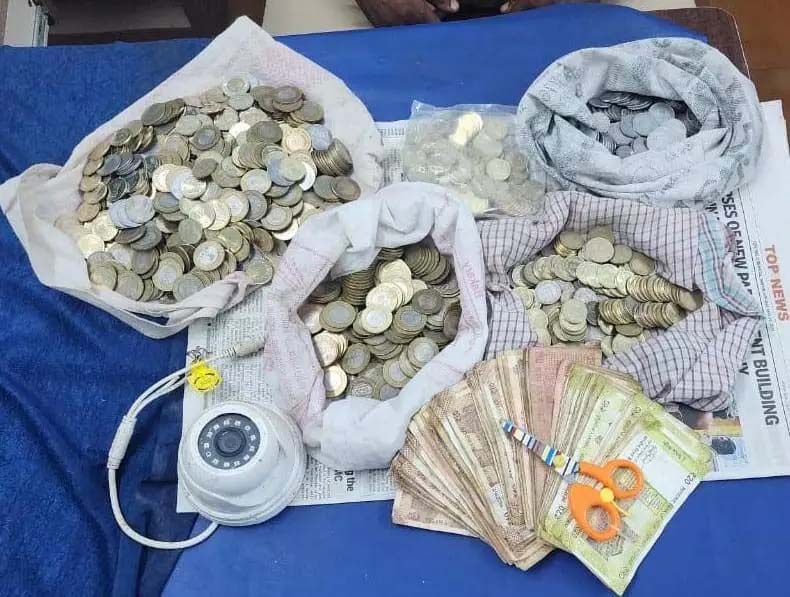 2 accused minors arrested for stealing in vegetable market