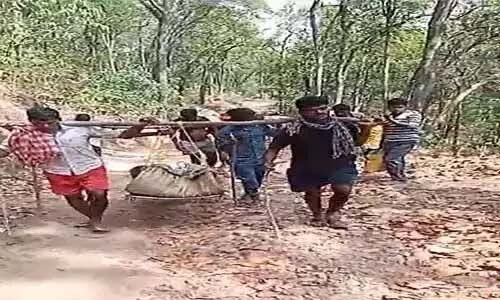 Youth died due to illness, the dead body had to be taken from the cot