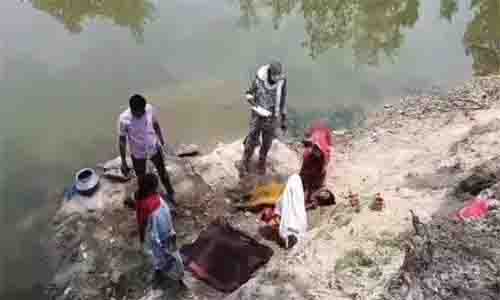 Mother and son died due to drowning in the pond