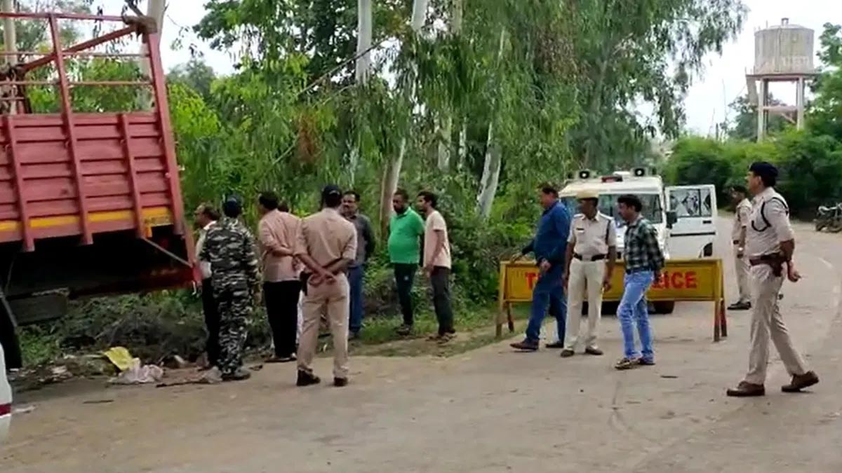 Cow vigilantes beat man to death on suspicion of beef smuggling