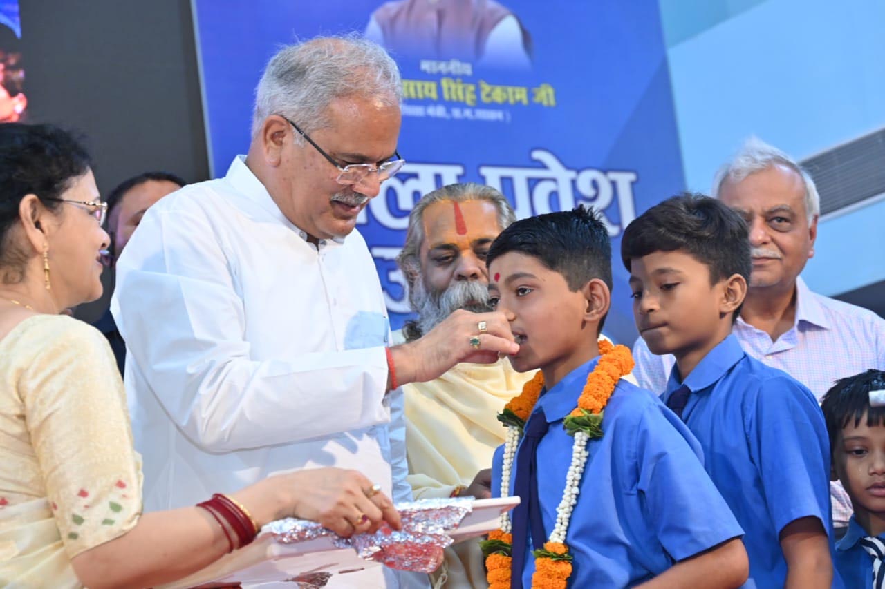 Chief Minister sanctions Rs 5 crore for the renovation of Prof. JN Pandey Government Excellent Hindi Medium School