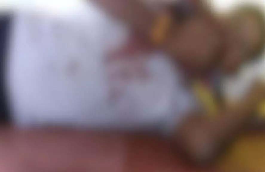 Elder brother played a bloody game at home, hit younger brother with a knife