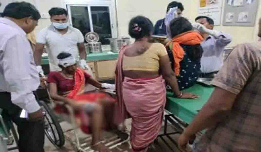 Rebellion in Meena Bazar, 4 people injured in fighting