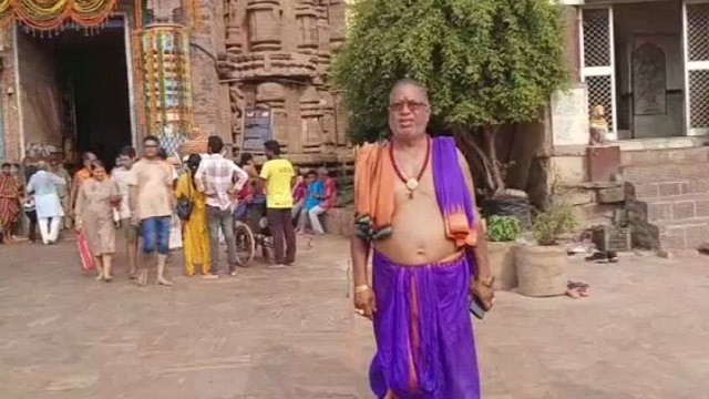 Daitapati servitors enter Jagannath temple to perform rituals till Niladri Bije