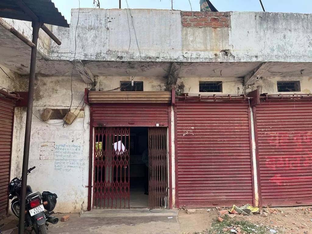 Bank robbery attempt, teenager arrested