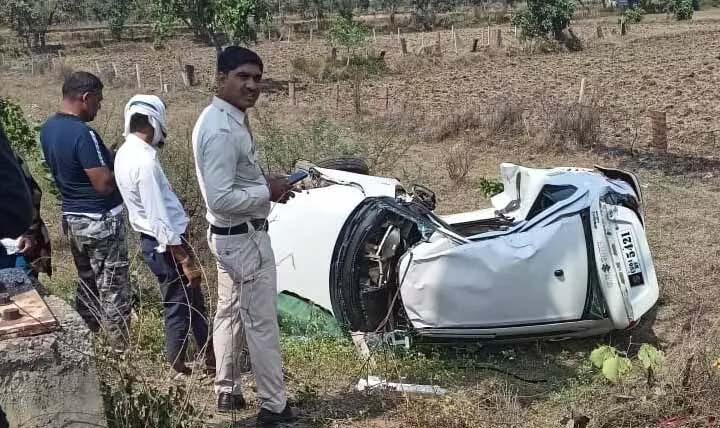 Excise officer killed in car accident