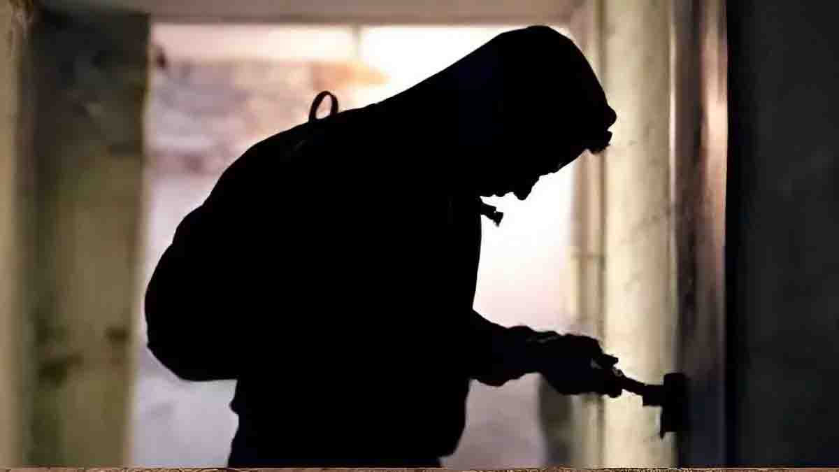 4 lakh stolen from railway employee’s house in Raipur