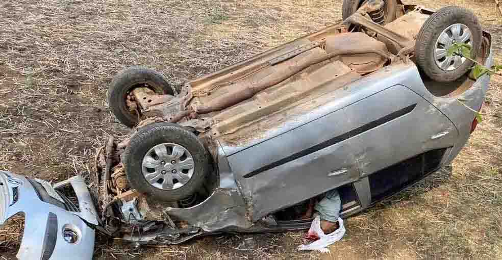 The teacher who went out for a walk died, the car fell into the field