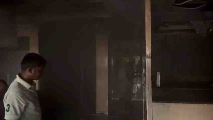 Fierce fire in HDFC Bank
