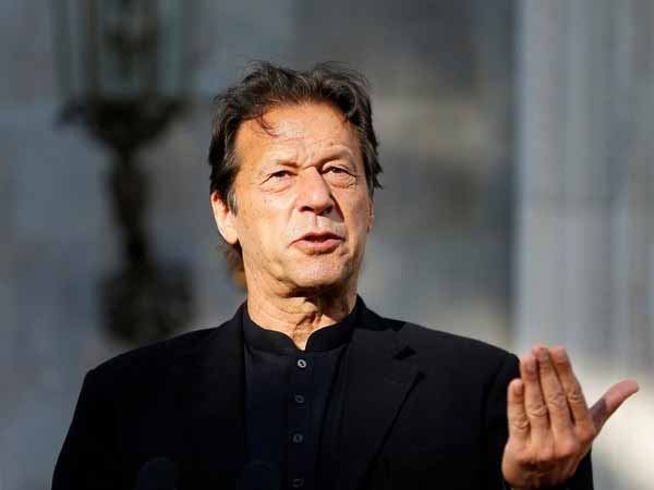 Anti-corruption body summons Imran Khan and Bushra Bibi on June 7 in 190 million pound case