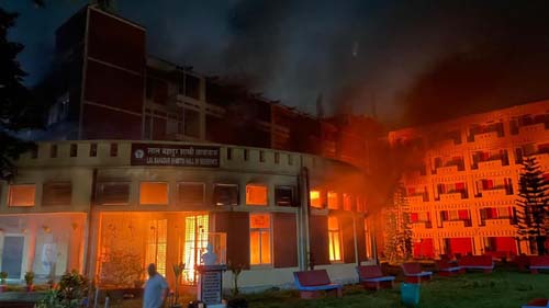 Fierce fire in IIT-Kharagpur, fear of destruction of documents