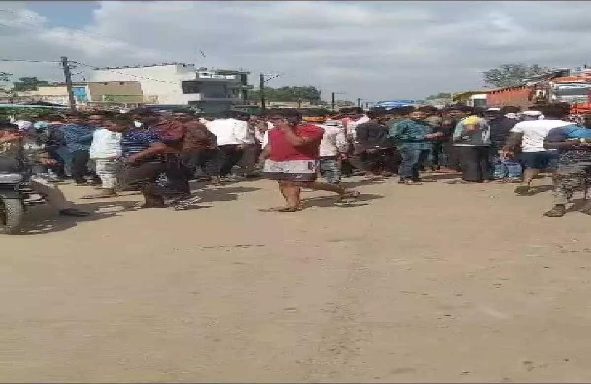 22-year-old youth dies after being hit by pickup